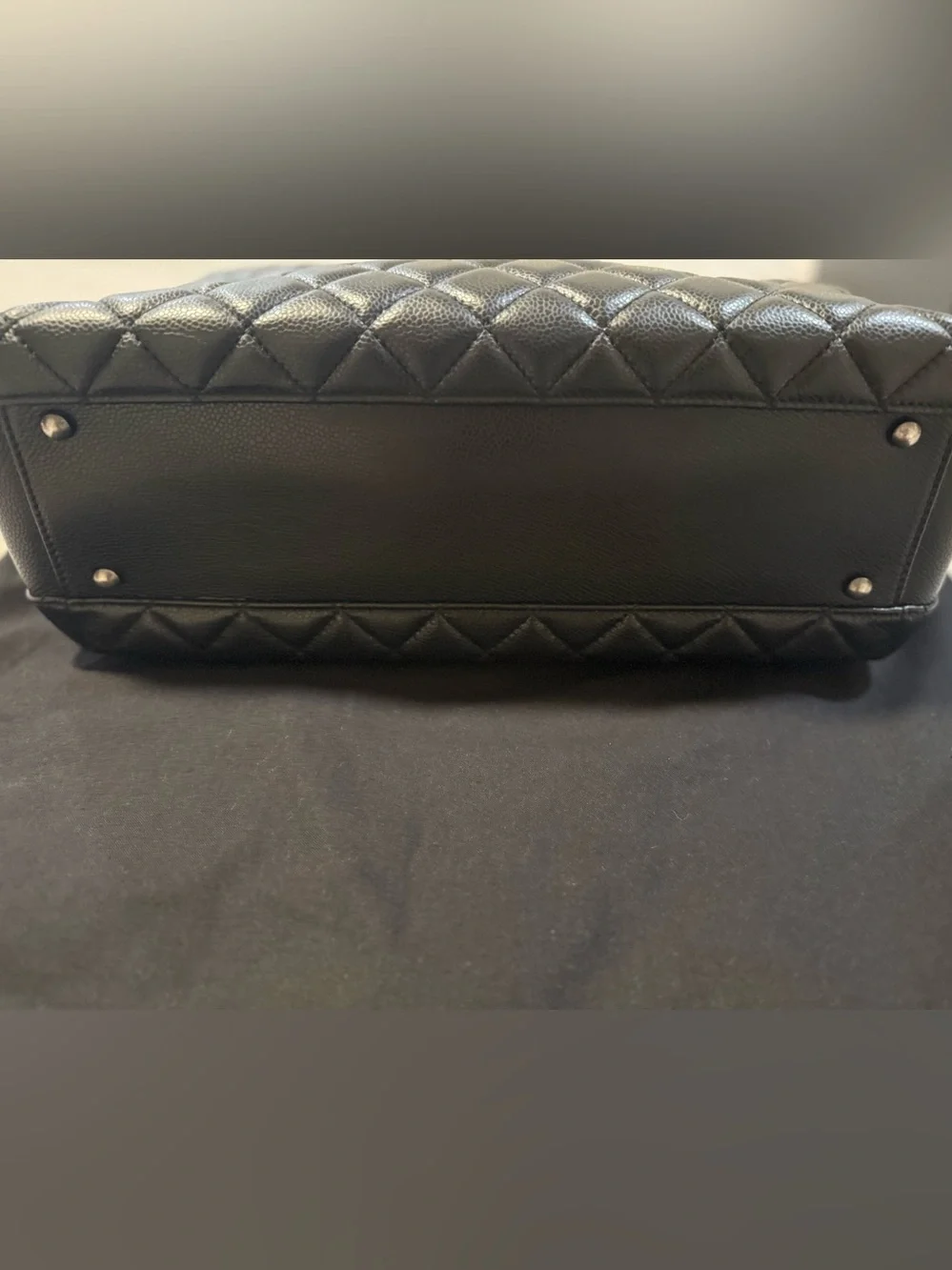 Authentic Chanel - Large Shopping tote in black caviar leather and ruthenium